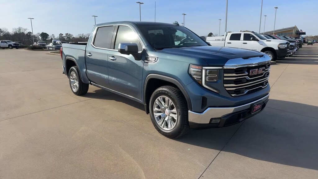 Used 2024 GMC Sierra 1500 SLT 4WD Crew Cab 147 SLT