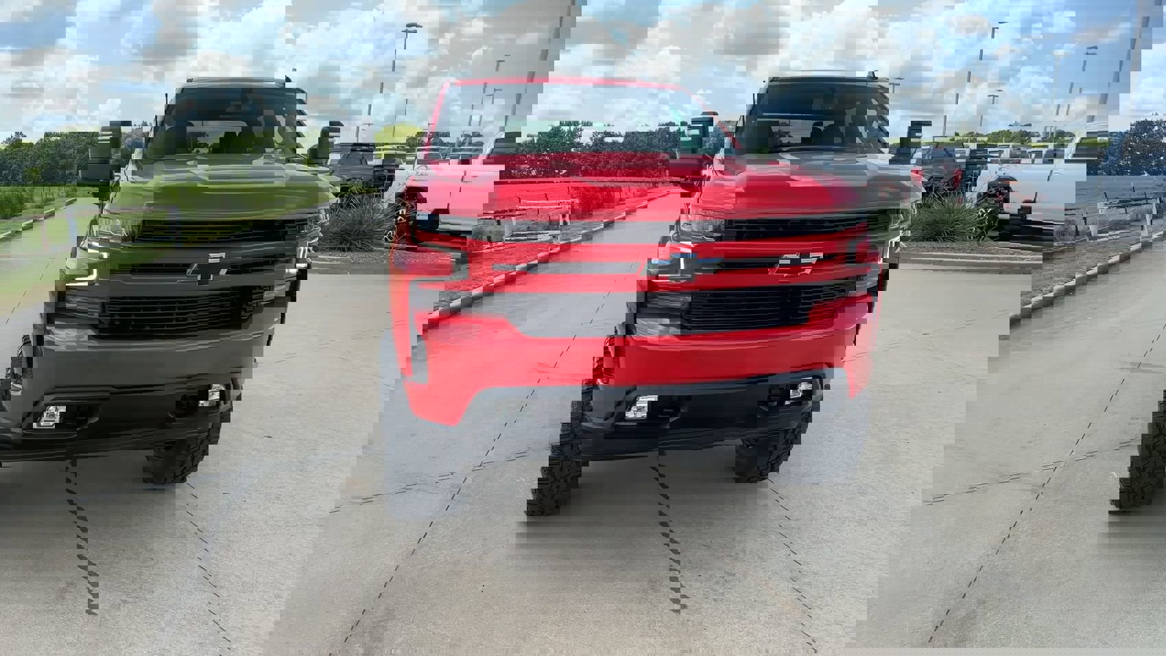 2022 Chevrolet Silverado 1500 RST photo 2
