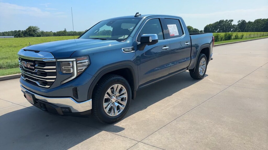 Used 2024 GMC Sierra 1500 SLT 4WD Crew Cab 147 SLT