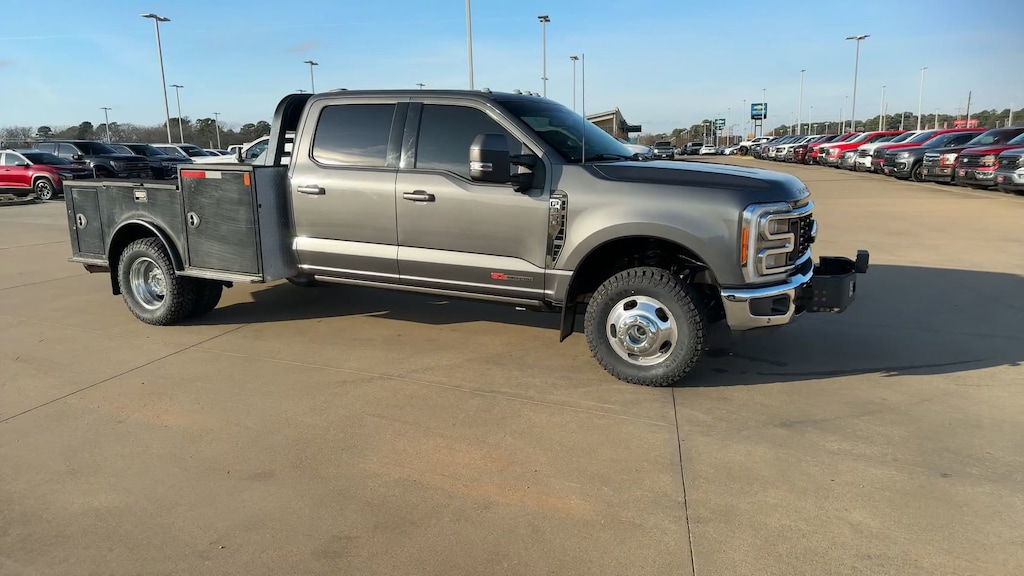 Used 2023 Ford F-350 LARIAT LARIAT 4WD Crew Cab 8 Box