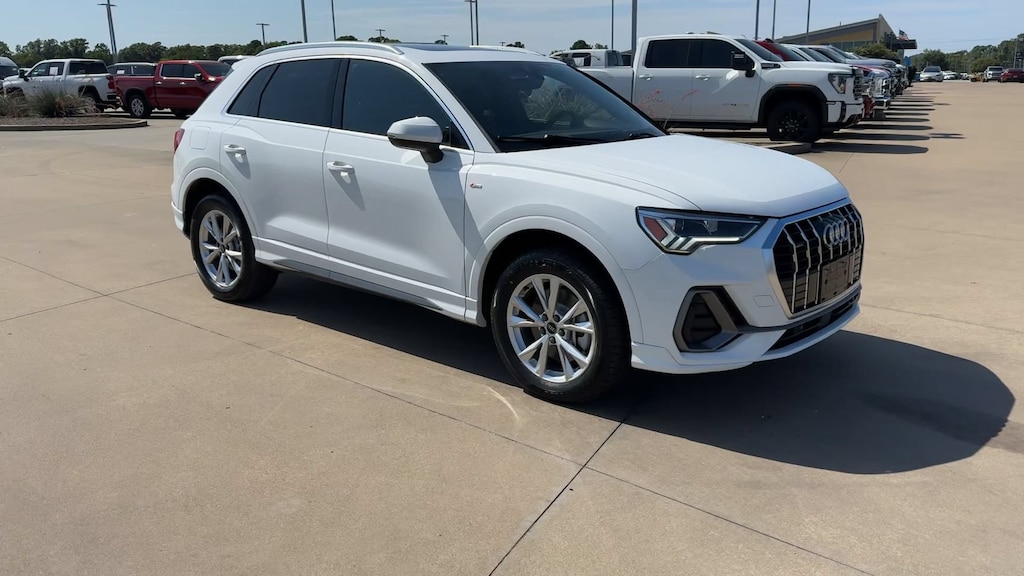 Used 2025 Audi Q3 S line Premium S line Premium 45 TFSI quattro