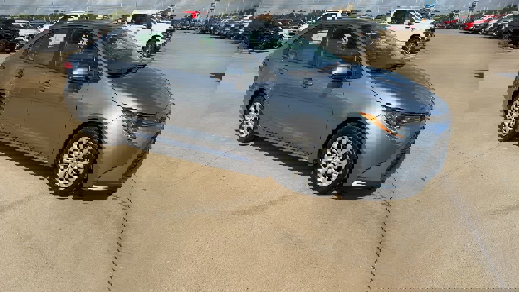 2024 Toyota Corolla LE photo 2
