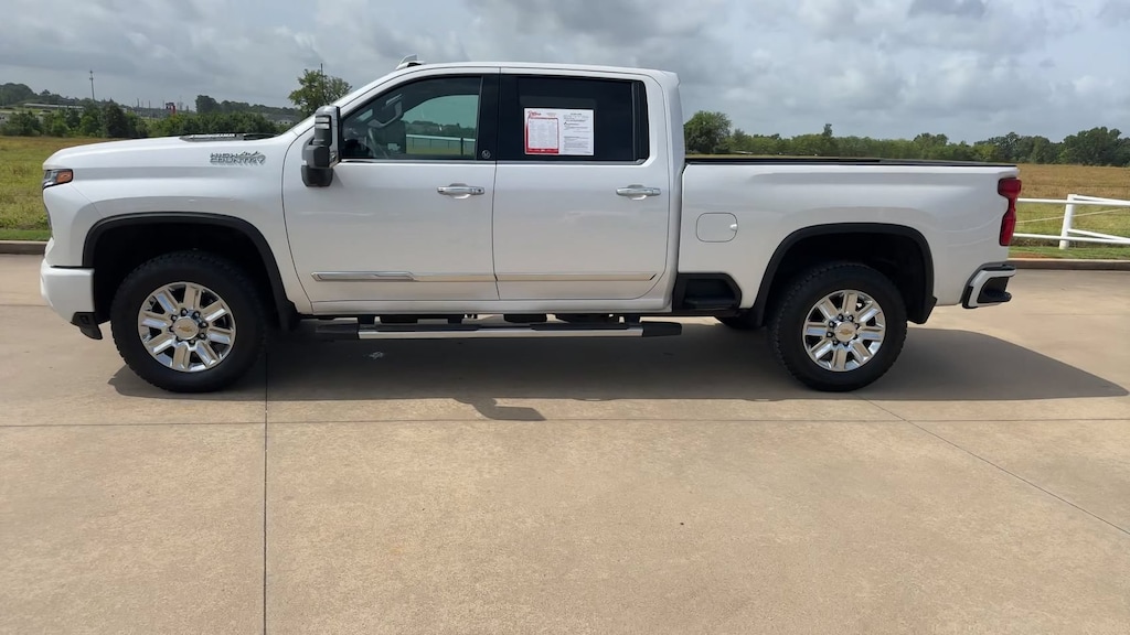 Used 2024 Chevrolet Silverado 2500HD High Country 4WD Crew Cab 159 High Country