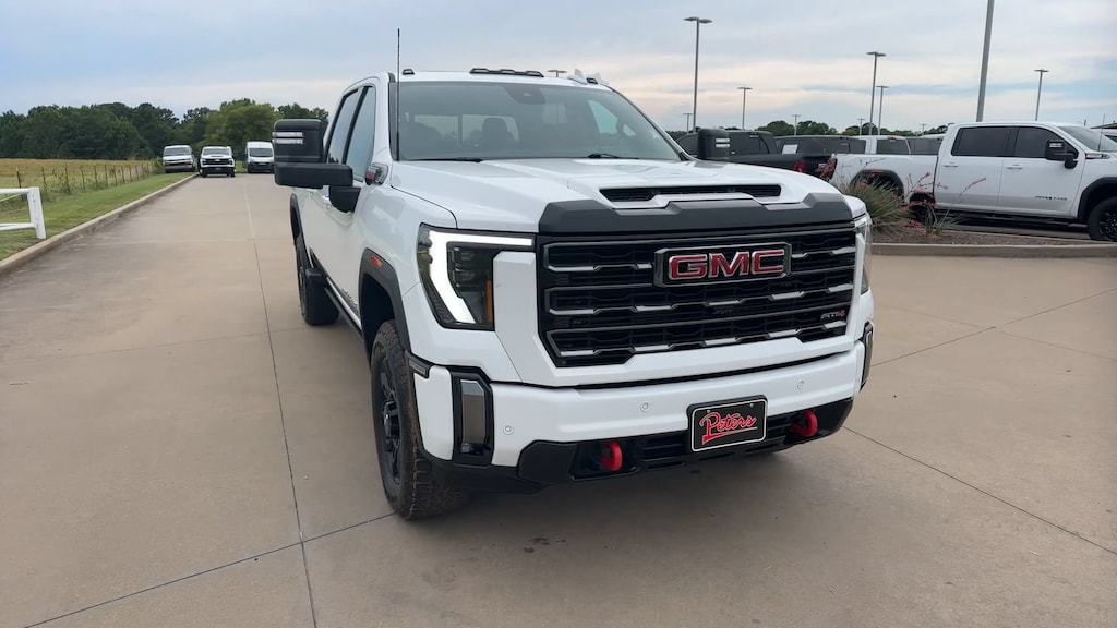 Used 2024 GMC Sierra 2500HD AT4 4WD Crew Cab 159 AT4