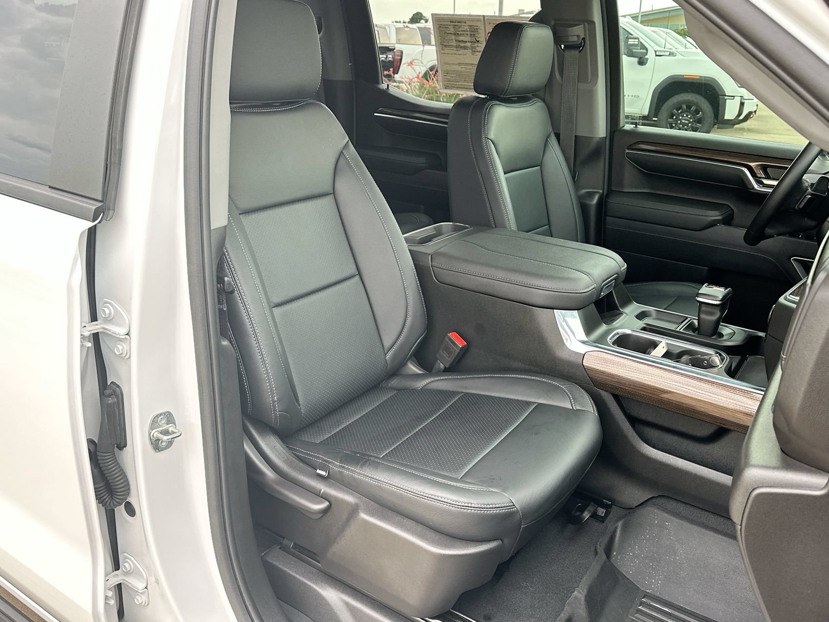 2024 Chevrolet Silverado 1500 RST - Photo 24
