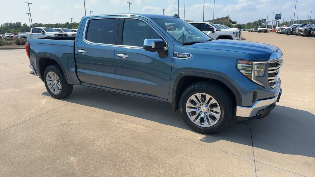 Used 2024 GMC Sierra 1500 SLT 4WD Crew Cab 147 SLT
