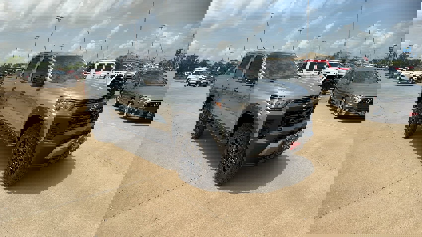 2024 Chevrolet Colorado Trail Boss photo 2