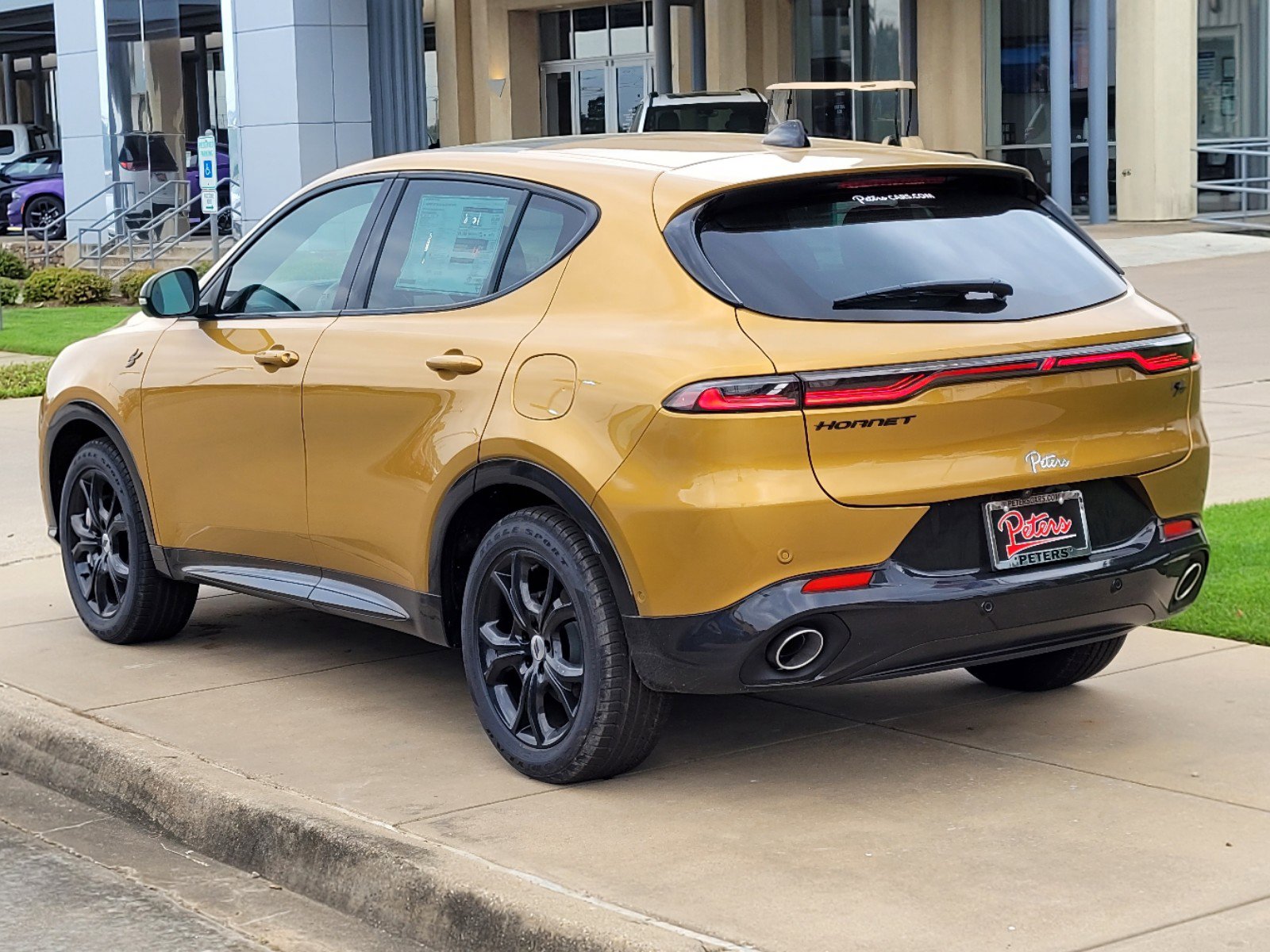 2024 Dodge Hornet R/T Plus photo 2