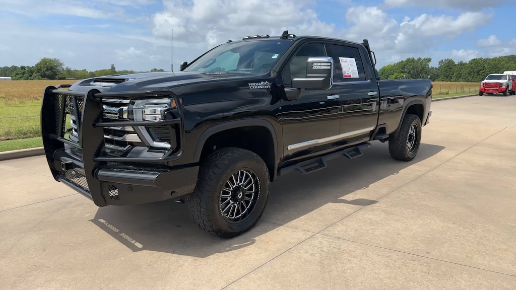 Used 2024 Chevrolet Silverado 3500HD High Country 4WD Crew Cab 172 High Country