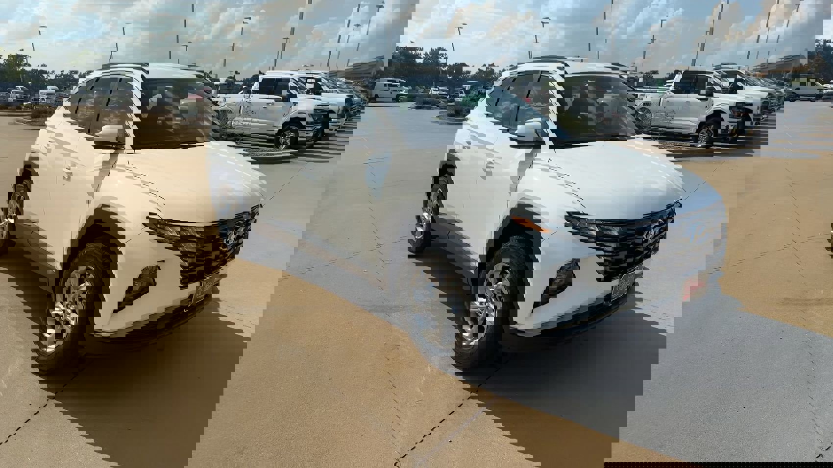 2024 Hyundai Tucson SEL photo 2