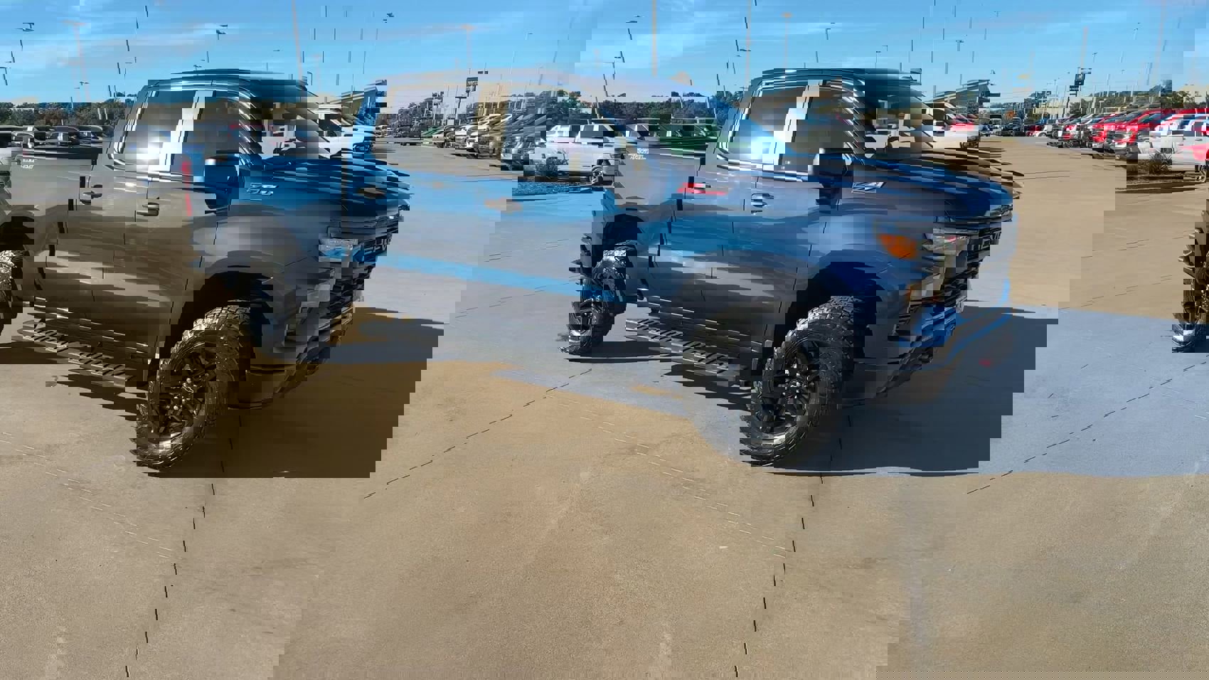 2022 Chevrolet Silverado 1500 Custom Trail Boss photo 3