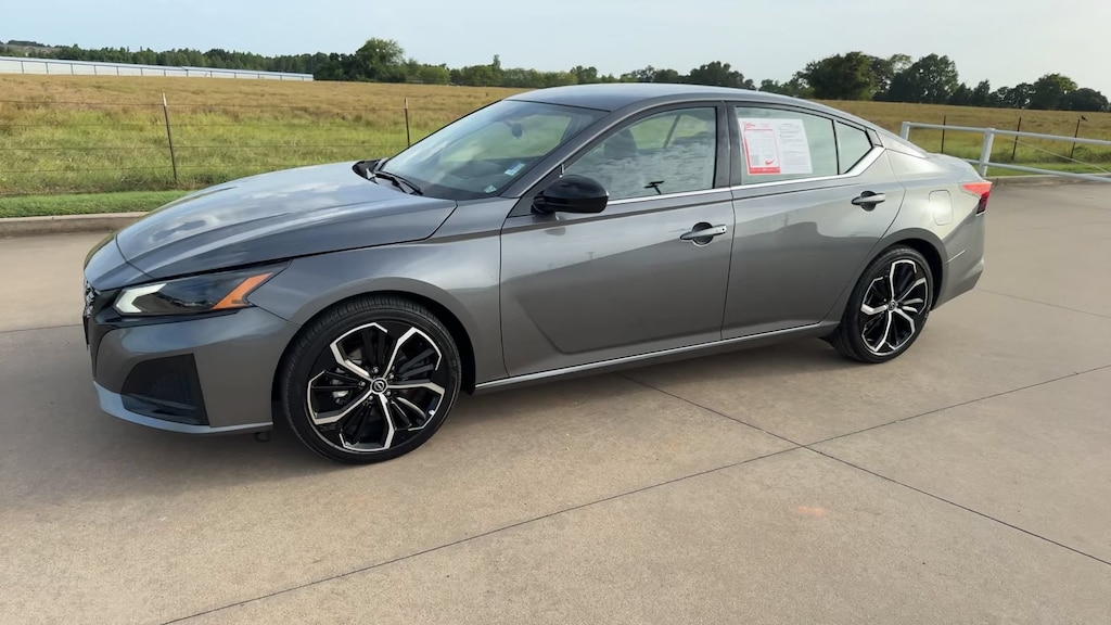 Used 2026 Nissan Altima 2.5 SR SR FWD