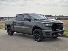 New 2026 Ram 1500 Laramie Pickup 1C6SRFJP6TN196909 26D320 in Longview, TX