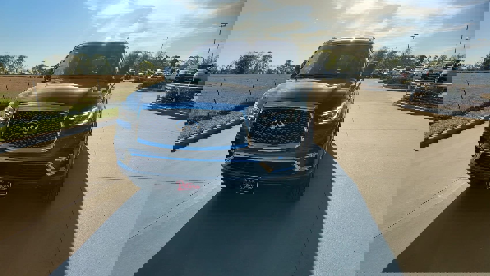 2024 Infiniti QX80 Luxe photo 3