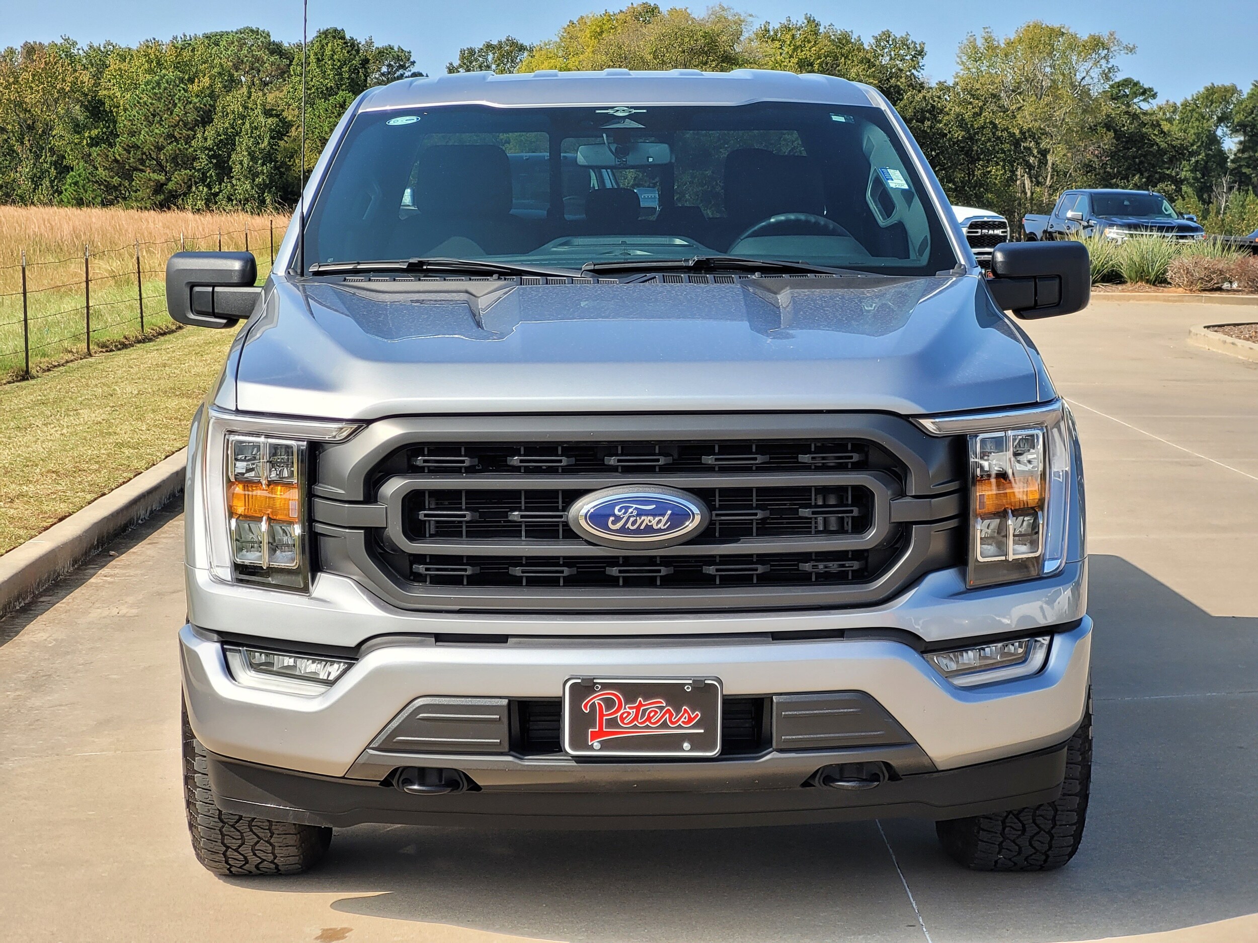 2023 Ford F-150 XLT photo 2