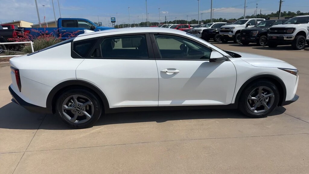 Used 2025 Kia K4 LXS LXS FWD