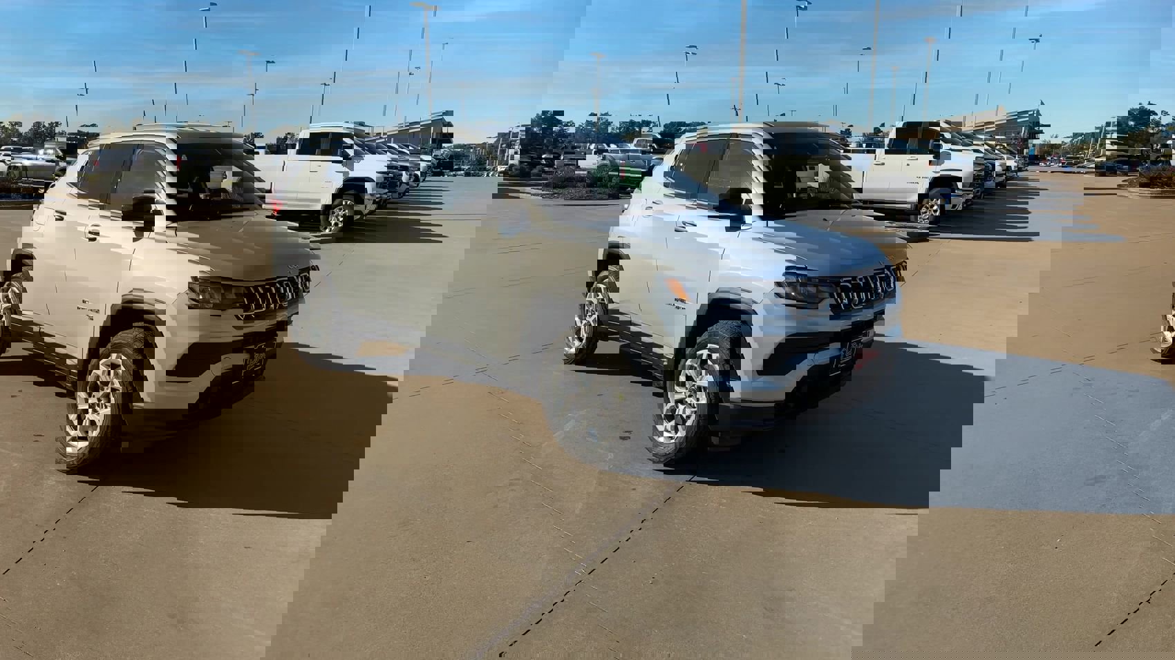 2025 Jeep Compass Sport photo 2
