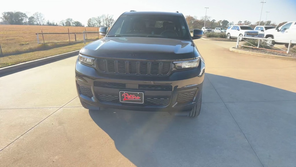 New 2025 Jeep Grand Cherokee L Laredo Sport Utility