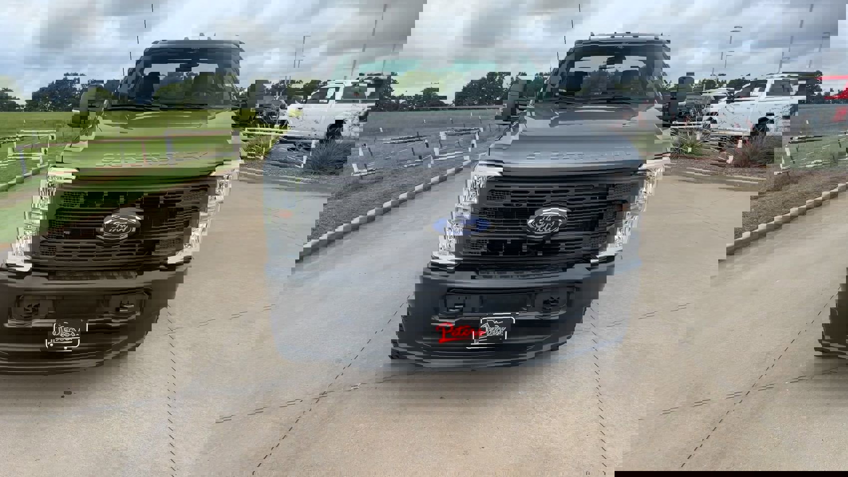 2024 Ford F-350 XL photo 4