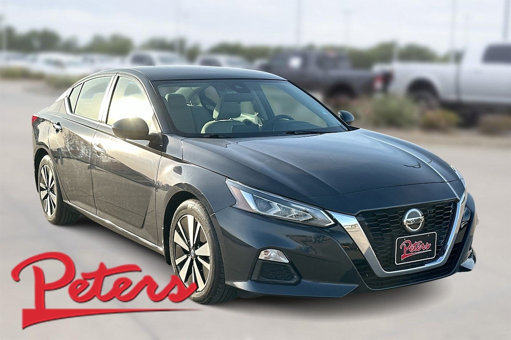 Used 2022 Nissan Altima 2.5 SV Sedan