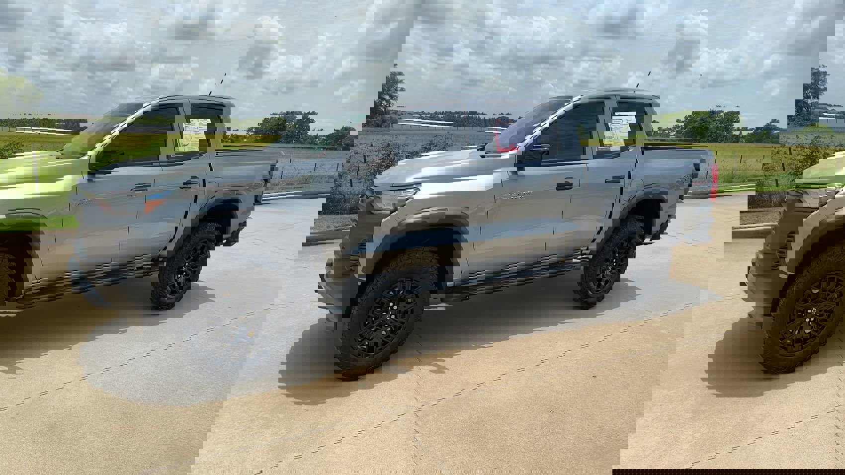 2024 Chevrolet Colorado Trail Boss photo 4