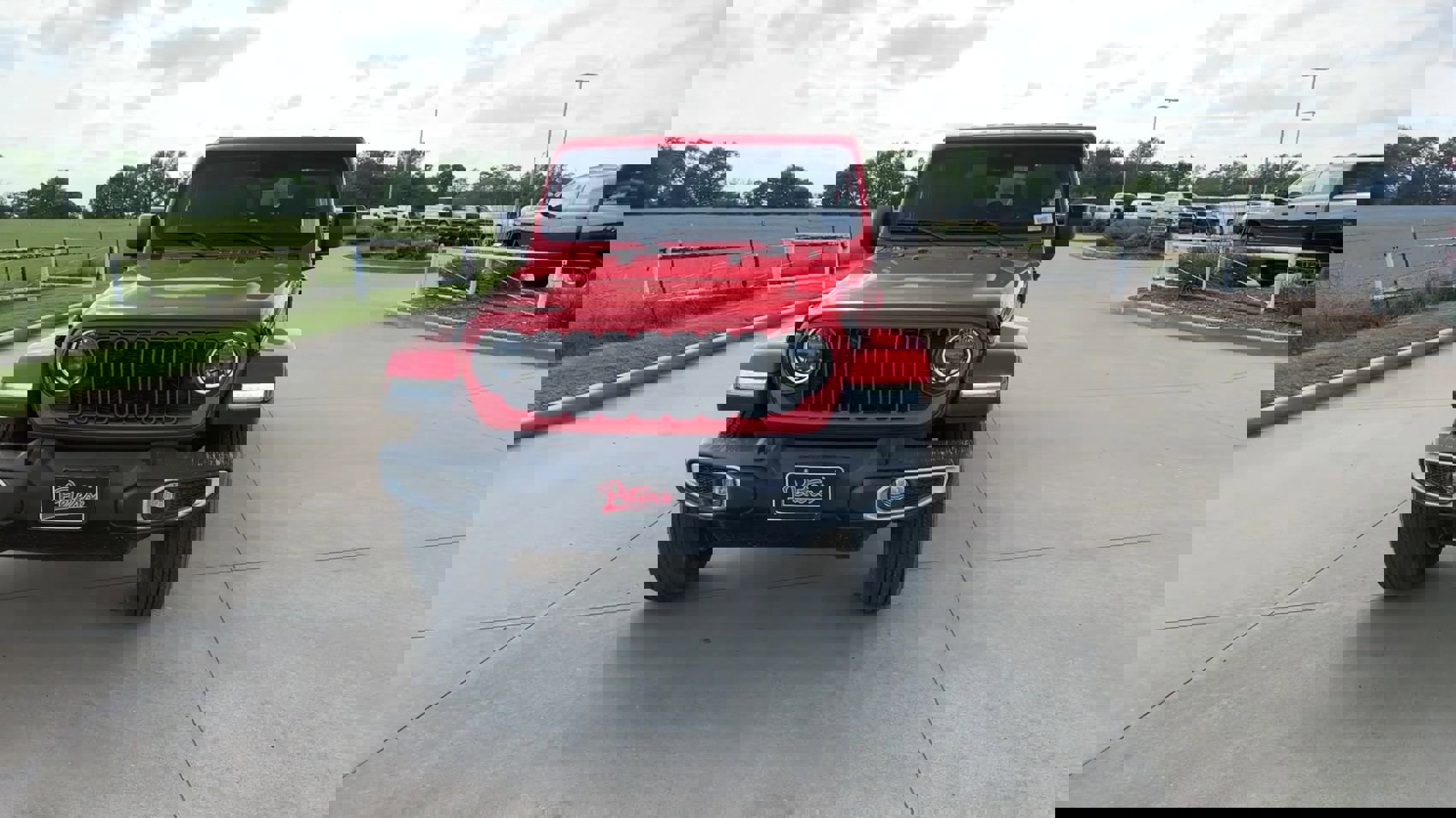 2024 Jeep Gladiator Sport photo 3