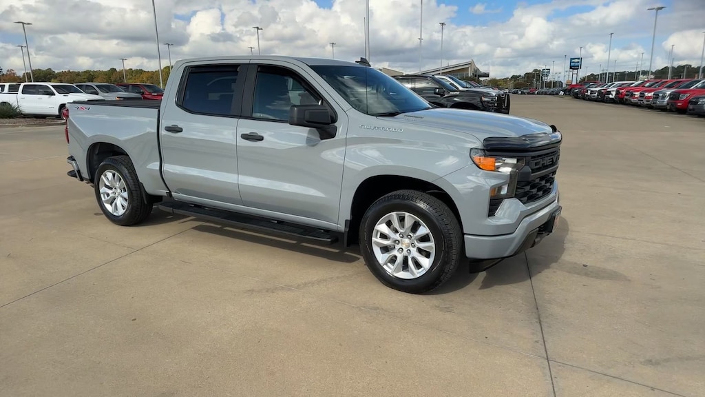 Used 2025 Chevrolet Silverado 1500 Custom 4WD Crew Cab 147 Custom