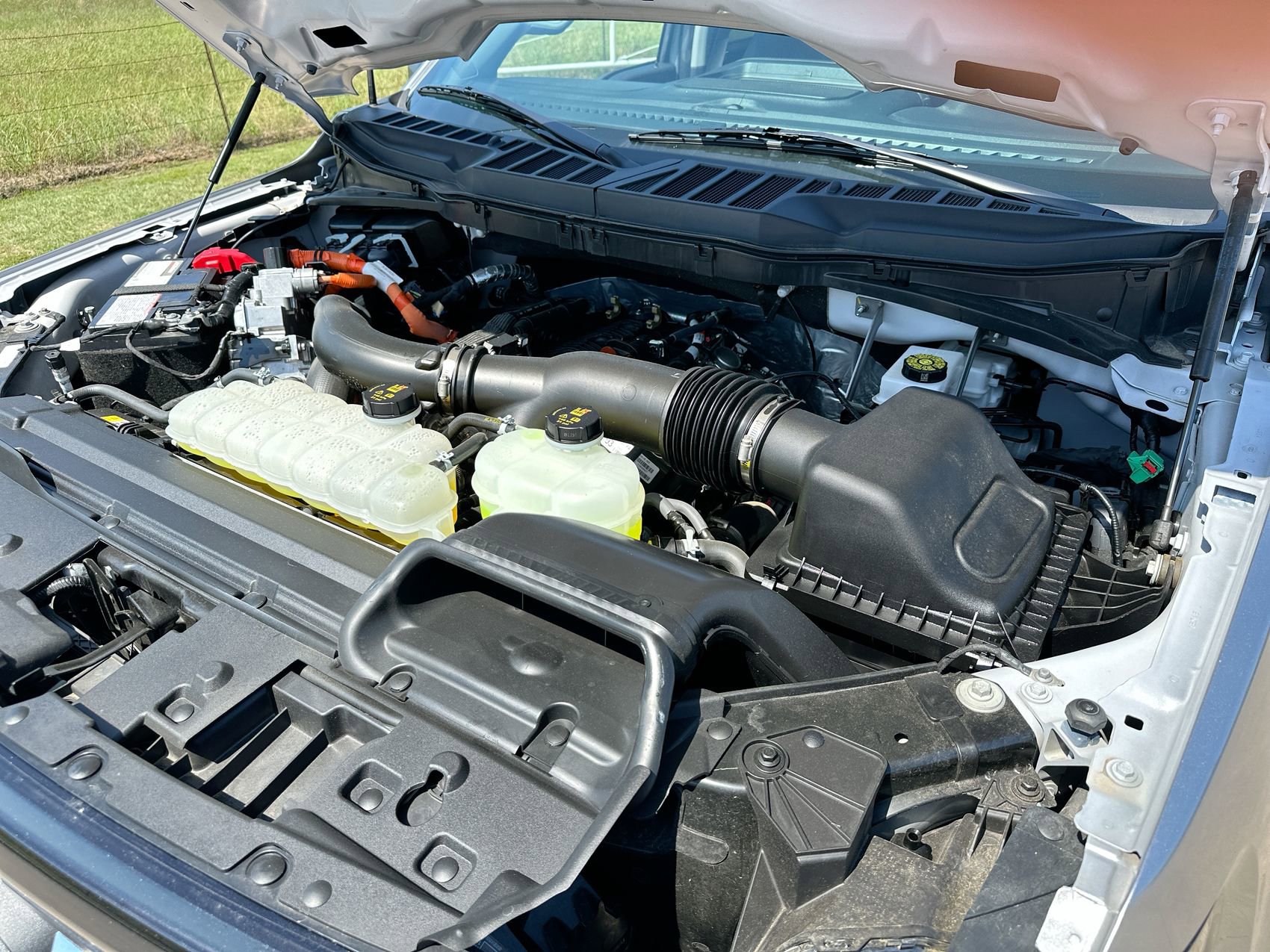 2025 Ford F-150 XLT - Photo 24