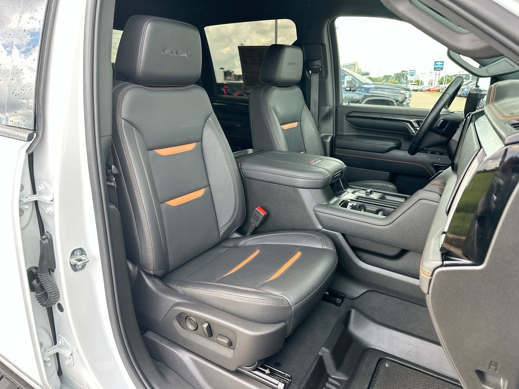 2024 GMC Sierra 2500HD AT4 - Photo 24