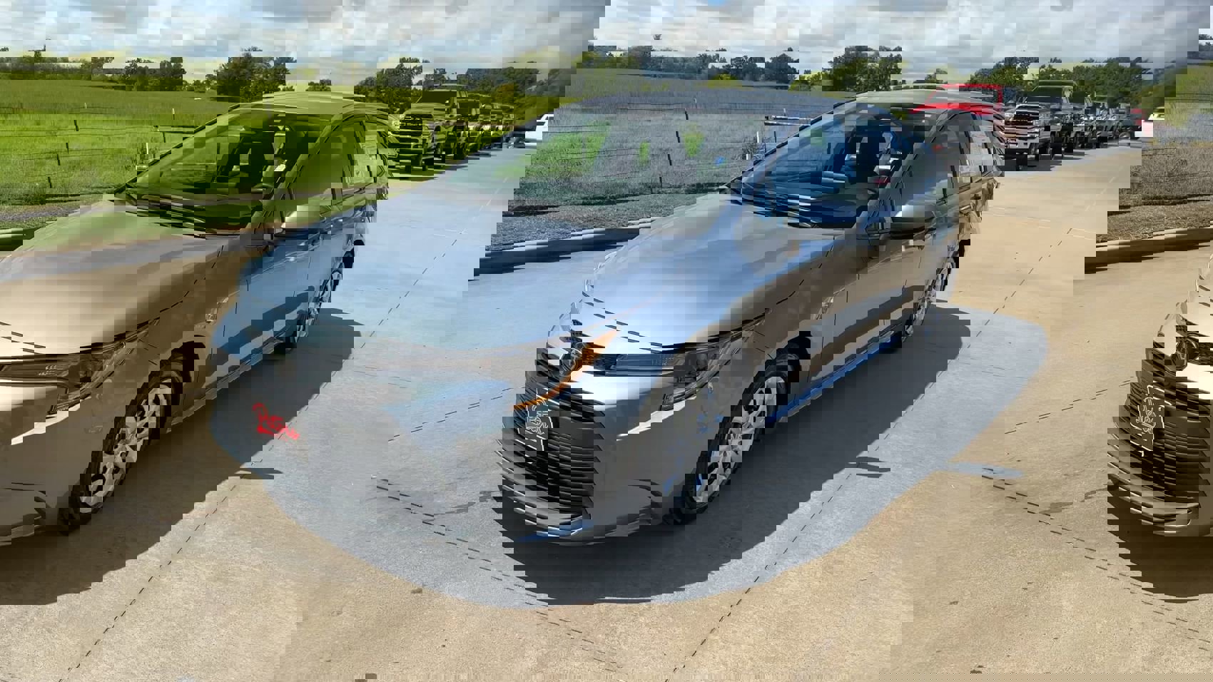 2024 Toyota Corolla LE photo 4