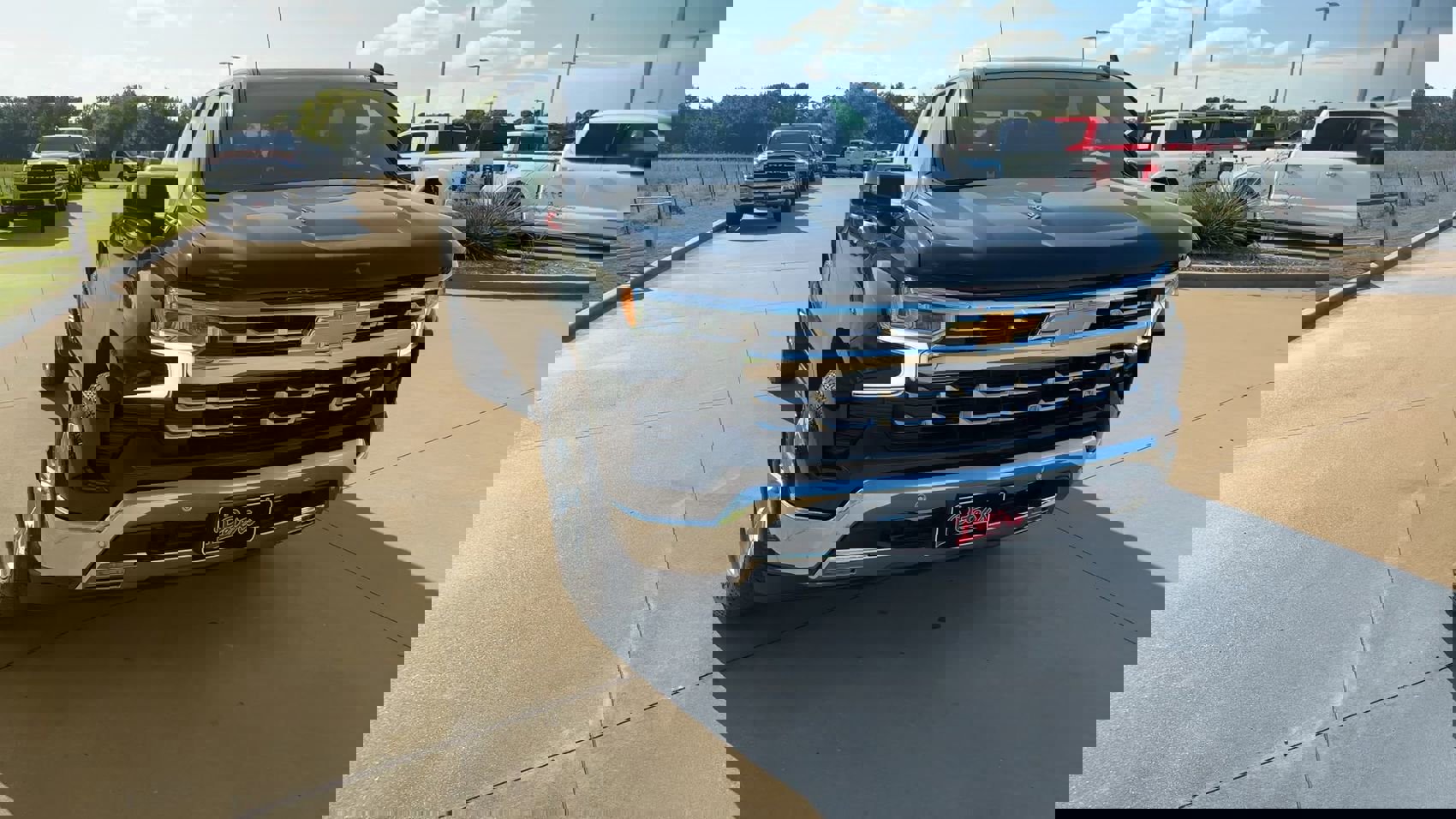 2025 Chevrolet Silverado 1500 LTZ photo 3