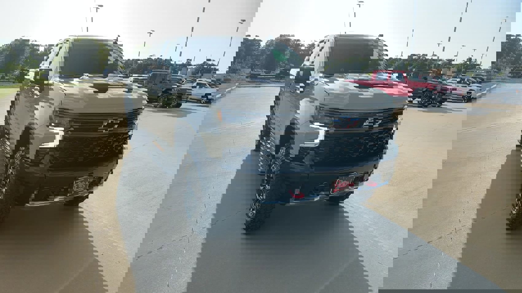 2022 Chevrolet Silverado 1500 ZR2 photo 2