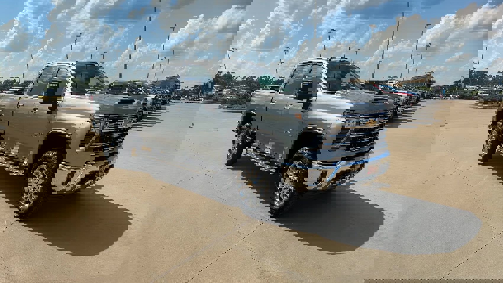 2024 Chevrolet Silverado 2500HD LTZ photo 2