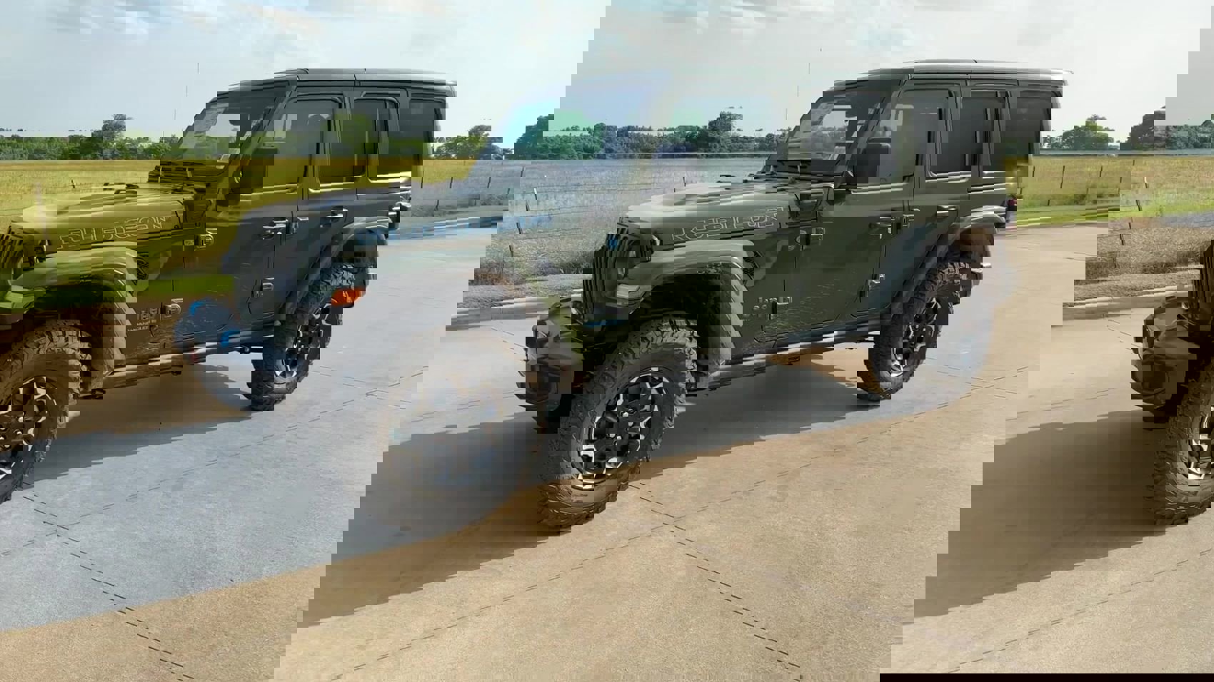 2023 Jeep Wrangler 4xe Rubicon Sport photo 4