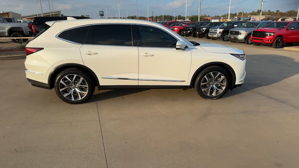 Used 2023 Acura MDX w/Technology Package FWD w/Technology Package