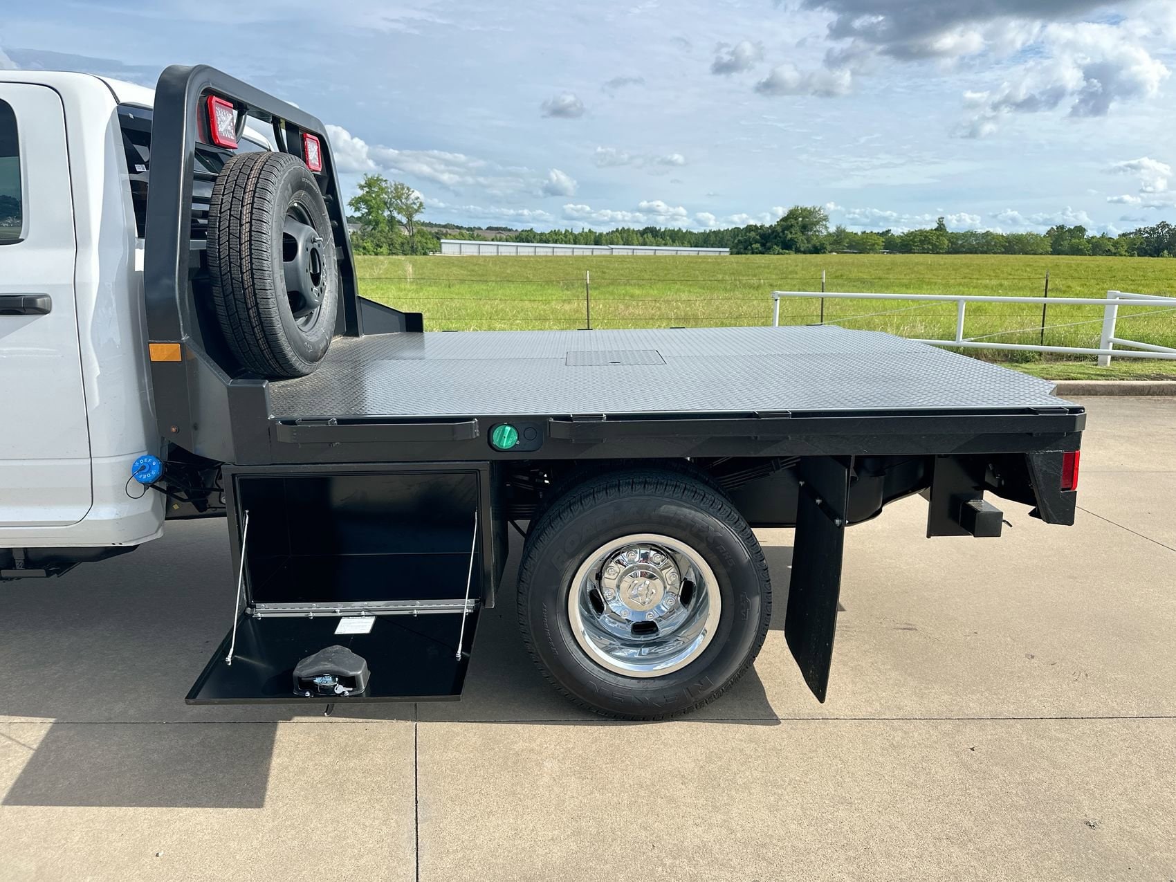 2026 RAM 3500 Chassis Tradesman - Photo 21