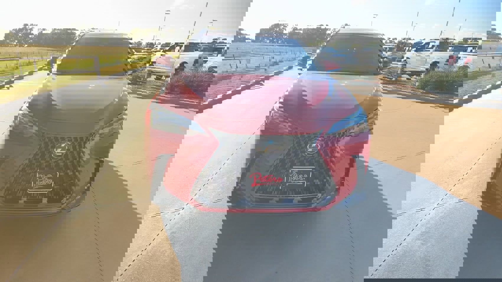 2022 Lexus NX 350h Premium AWD photo 2