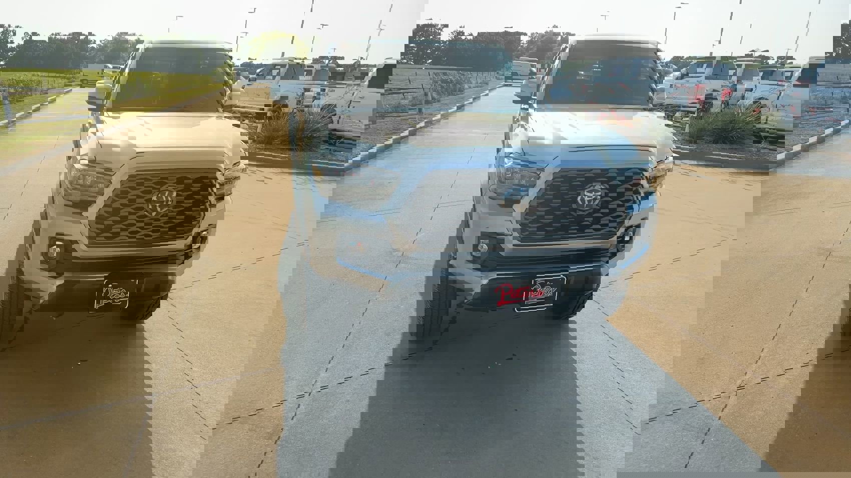 2022 Toyota Tacoma 4x4 SR Double Cab V6 photo 3