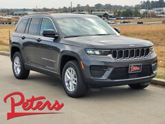 New 2025 Jeep Grand Cherokee Laredo Sport Utility 1C4RJGAG4SC370989 25D824 in Longview, TX