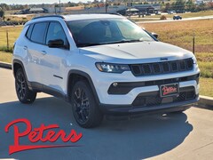 New 2026 Jeep Compass Latitude Sport Utility 3C4NJDBN5TT150857 26D236 in Longview, TX