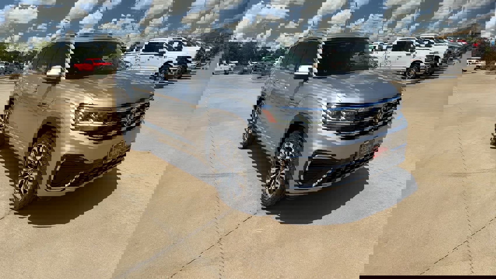 2022 Volkswagen Atlas V6 SEL Premium R-Line photo 2