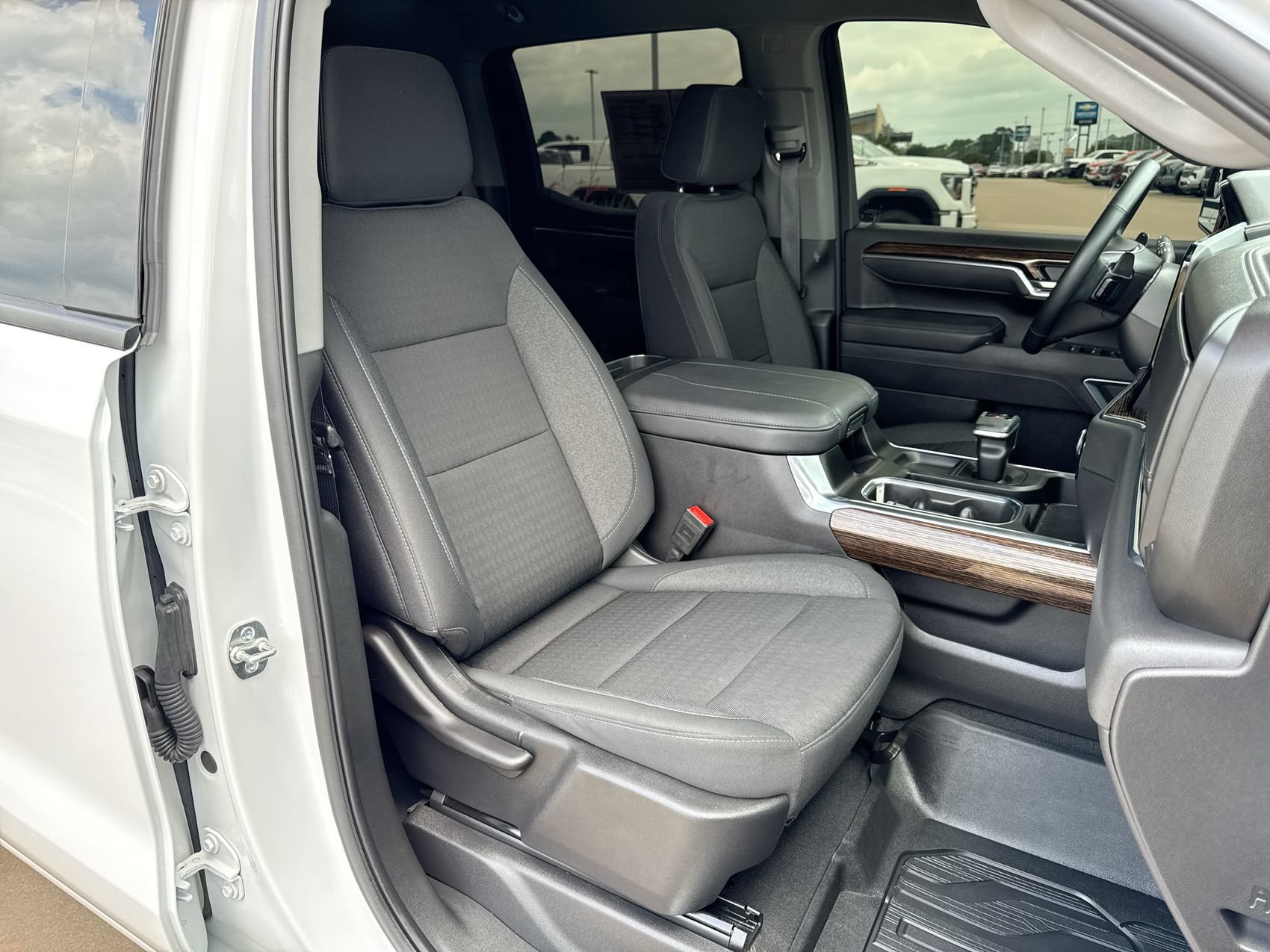 2025 GMC Sierra 1500 Elevation - Photo 24