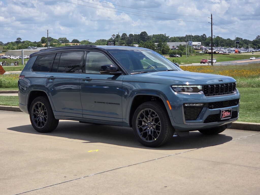 New 2026 Jeep Grand Cherokee L Summit Sport Utility