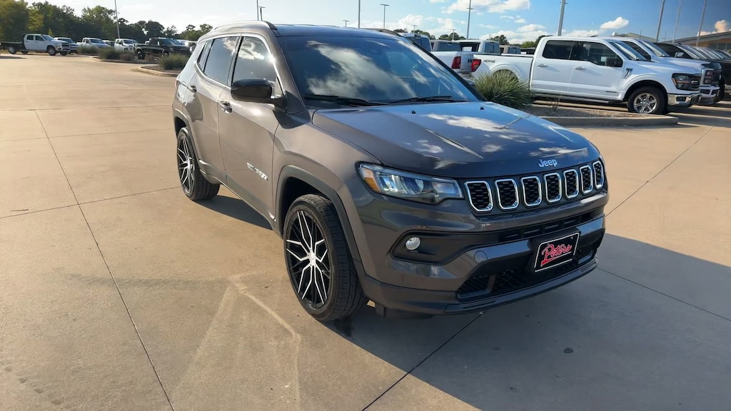 Used 2024 Jeep Compass Latitude Latitude 4x4