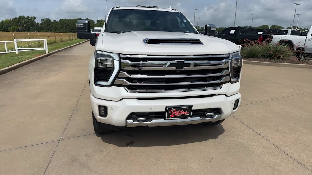 Used 2024 Chevrolet Silverado 2500HD High Country 4WD Crew Cab 159 High Country
