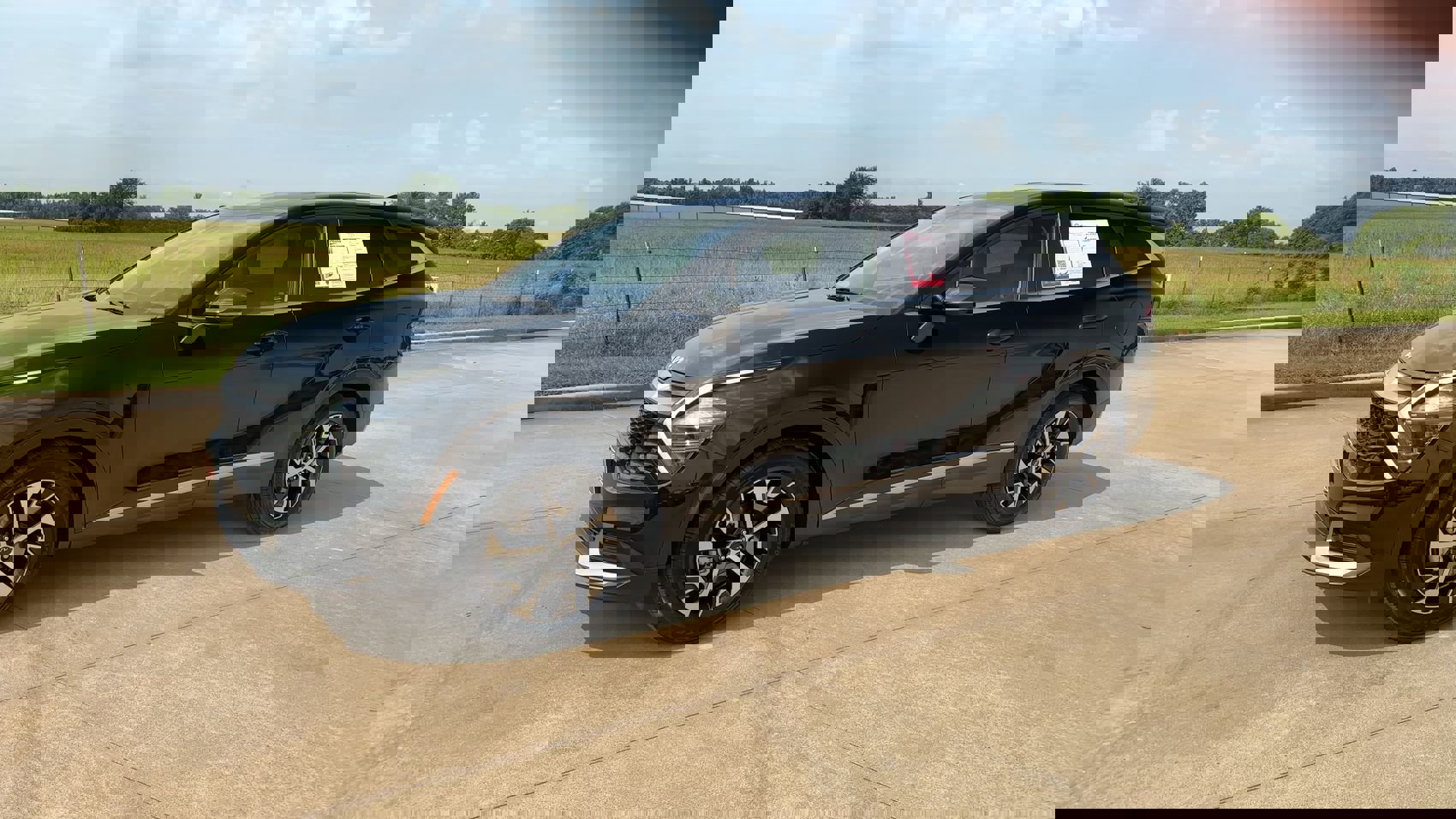 2024 Kia Sportage EX photo 4