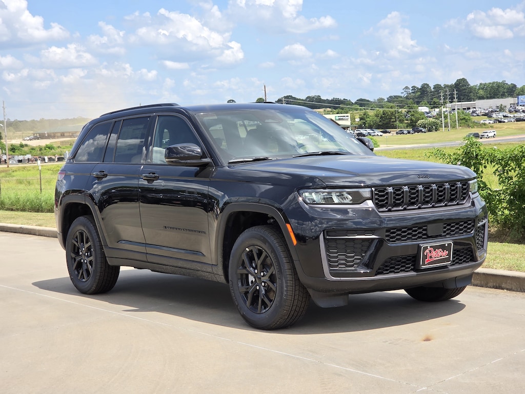 New 2026 Jeep Grand Cherokee Laredo Sport Utility