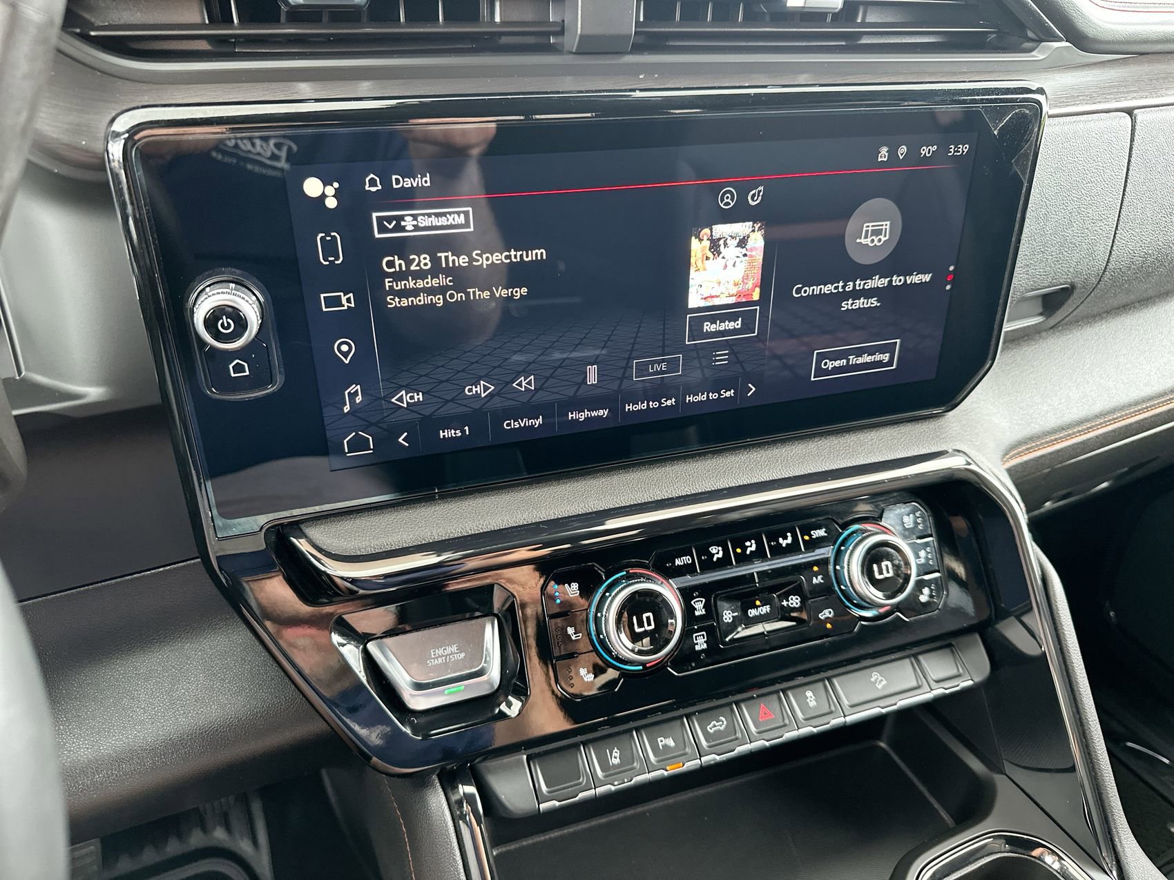 2024 GMC Sierra 2500HD AT4 - Photo 16