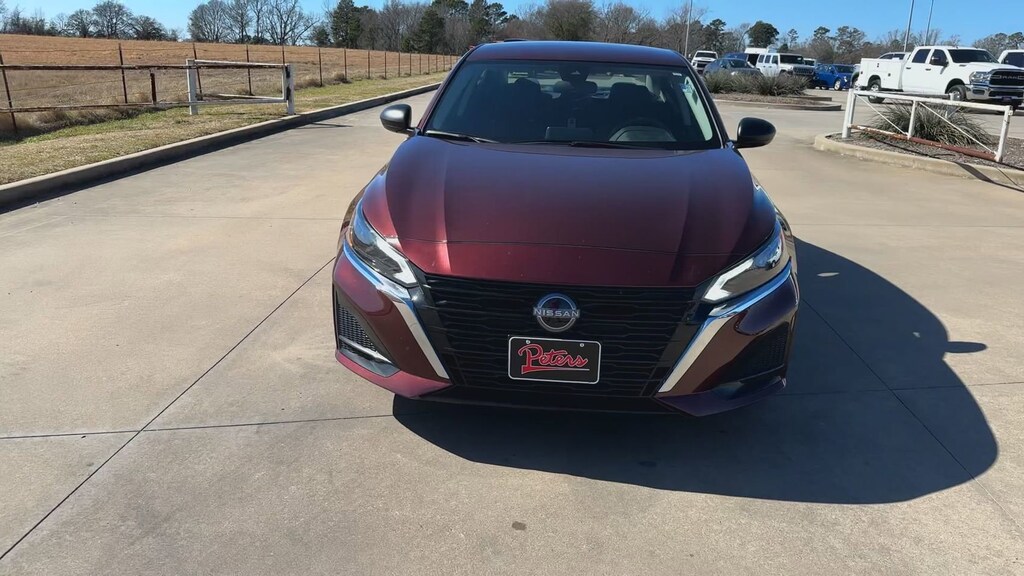 Used 2025 Nissan Altima SV SV FWD
