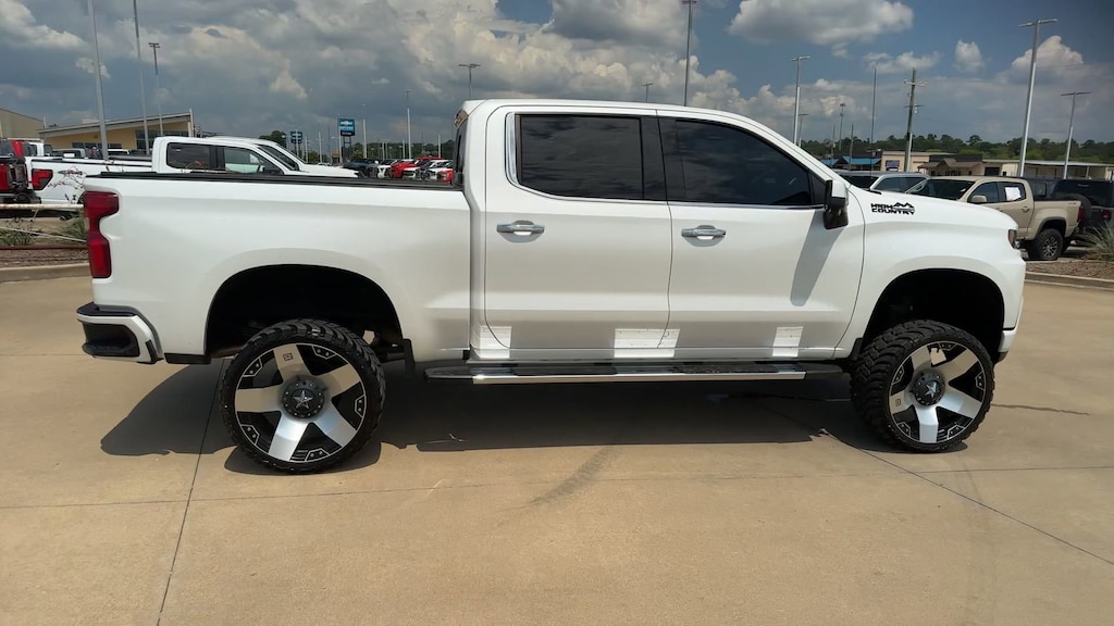 Used 2022 Chevrolet Silverado 1500 High Country 4WD Crew Cab 147 High Country